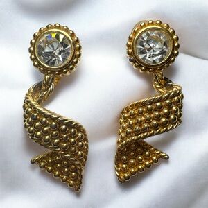 Vintage Swarovski Elegant Gold Earrings with Crystal Accents